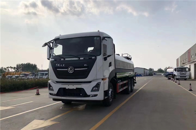 東風天龍后八輪20噸噴霧車，國六綠化噴灑車